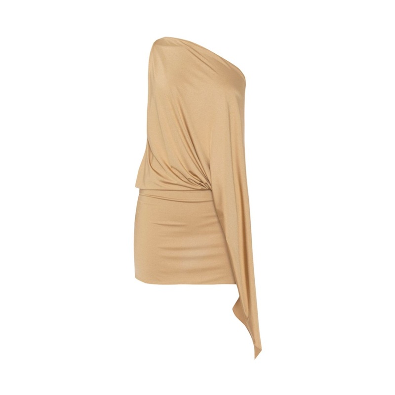 SAUDADE IN GOLD IN DRESS