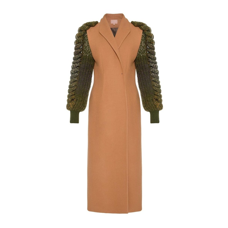 SOFT WOOL CAMEL PLAITED COAT