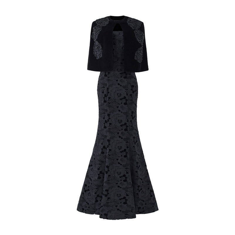 BLACK PRINCESS LINE STRAPLESS BLACK DRESS WITH CAPE
