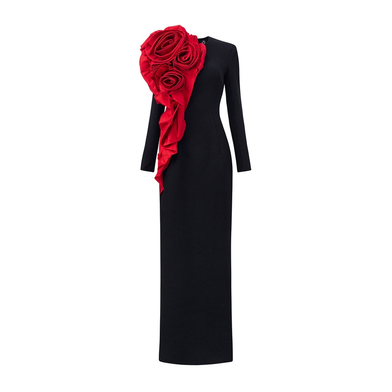 LONG SLEEVES BLACK GOWN WITH DRAPPED RED ROSES