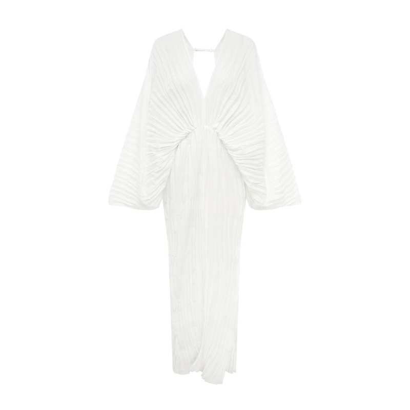 DE LUXE GOWN IN BLANC CREPE