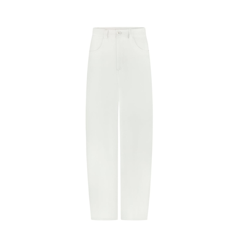 MILK COLORED RELAXED FIT JEANS