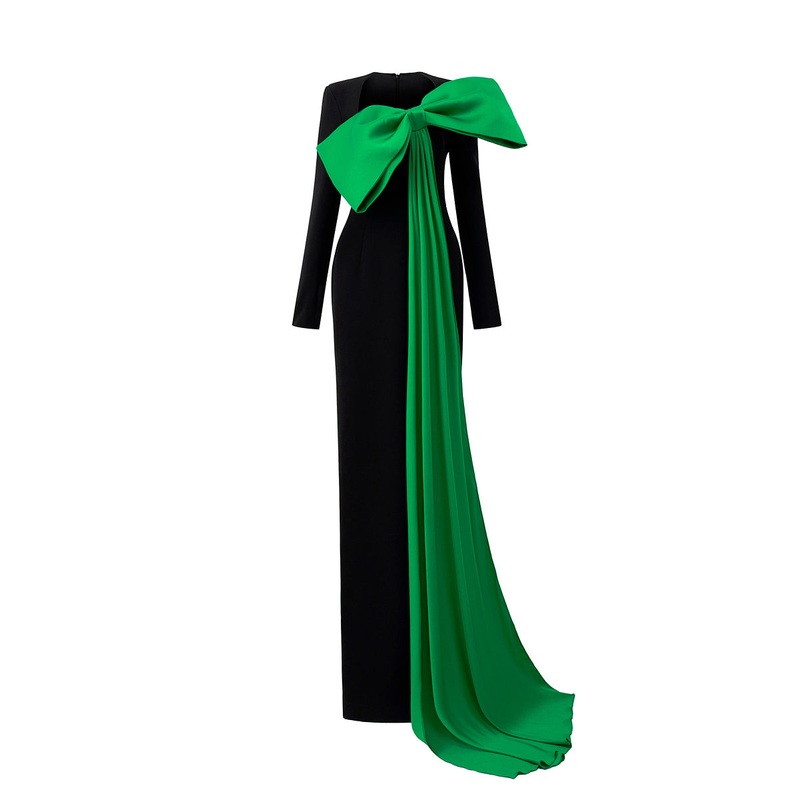 COLUMN EVENING GOWN WITH TRAPEZE NECKLINE AND ATTACHED LARGE BOW