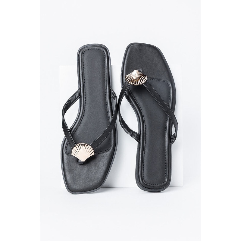 Olivia Black Flip Flops
