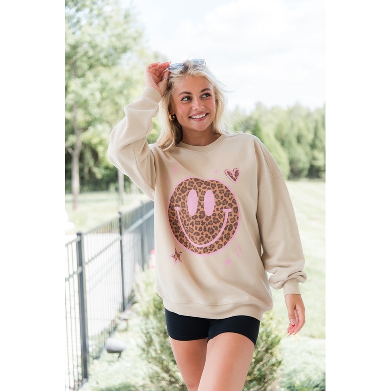 Leopard Smiley Face Cream Graphic Sweatshirt