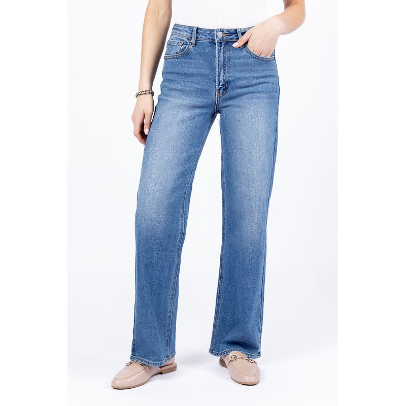 Cosette Medium Wash Relaxed Jeans