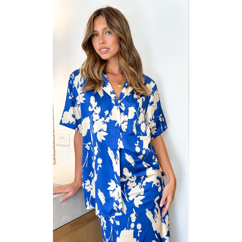 Laucala Shirt – Blue / Beige Floral