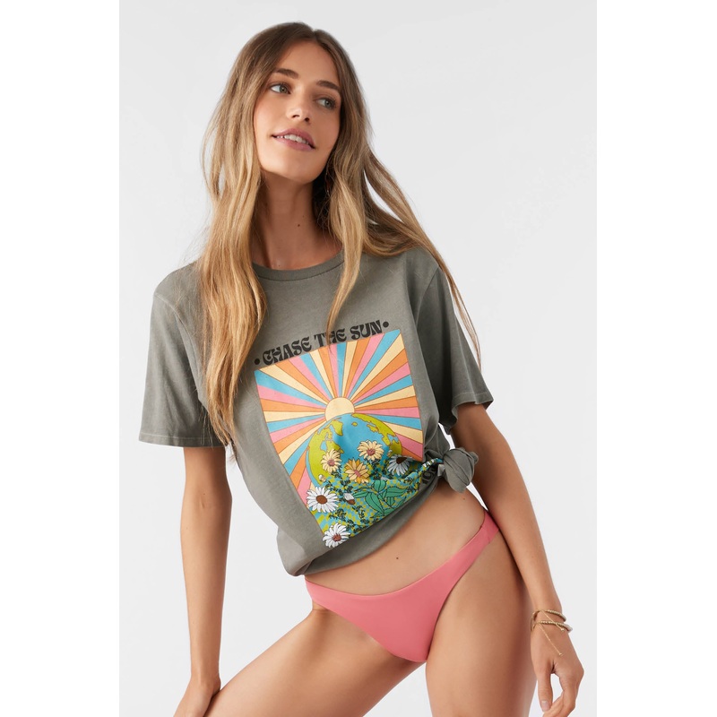 CHASE THE SUN TEE