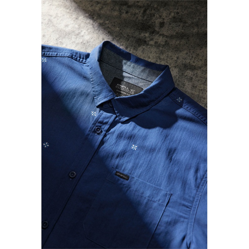 EAST CLIFF HIDEAWAY STANDARD FIT SHIRT