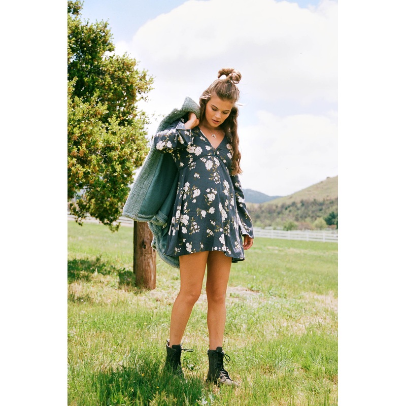STEVIE KENDRA FLORAL LONG SLEEVE MINI DRESS
